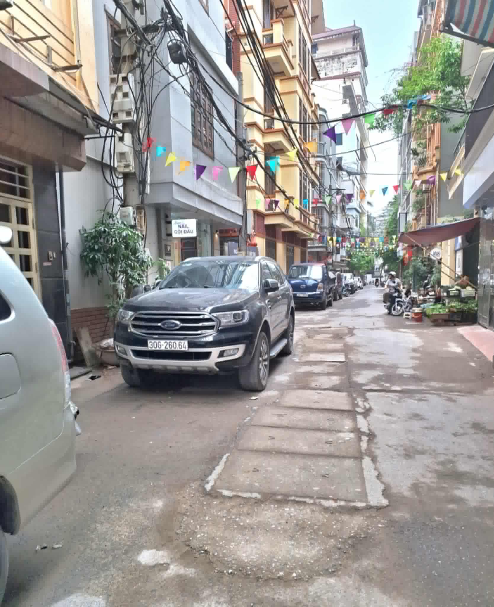 BÁN GẤP NHÀ VÕNG THỊ_ THỤY KHUÊ TT TÂY HỒ GIÁP RANH CẦU GIẤY KD 75M X 3 TẦNG MT 4,3M 14 TỶ 5